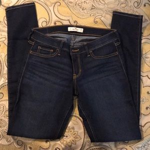 Hollister low rise skinny jean size 7R Juniors